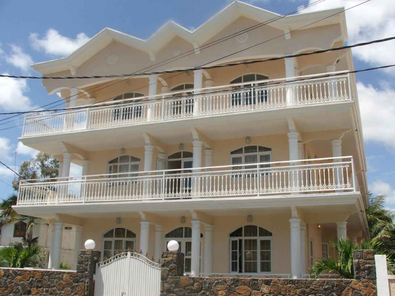 Residence Le Lotus Гранд Байе Екстериор снимка